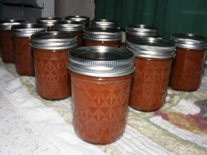 apple butter in jars