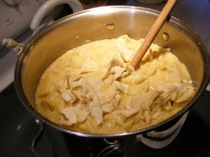 a pot of chicken and dumplings