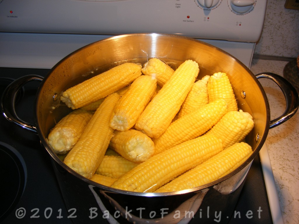 BacktoFamily.net: Freezing Corn on the Cob