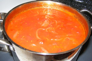 How To Can Tomato Sauce/Soup  BackToFamily.net